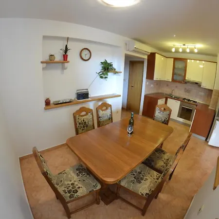 Apartamento With Parking Space Banjol, Rab - 12256 *